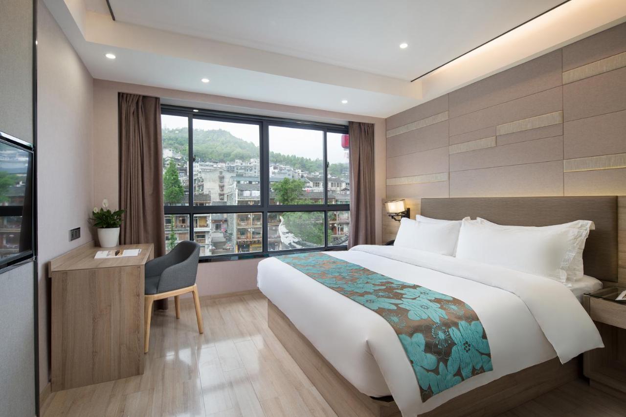 Morninginn, Phoenix Ancient City Tuojiang Fenghuang County Exterior photo